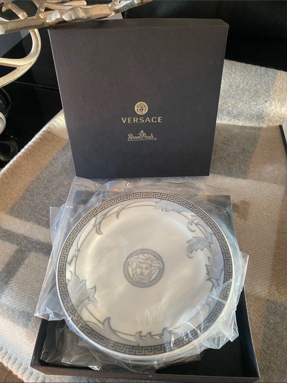 Authentic Set of 4 Versace Gray and Silver Medusa Plate with Greek Key